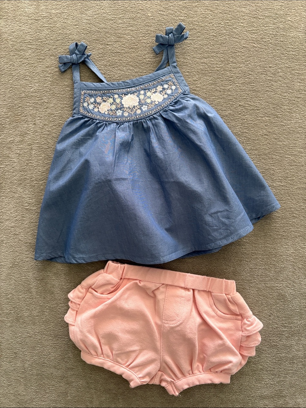 Chelsea's Corner Baby Girl Denim Embroidered Top & Pink Bloomer NWOT